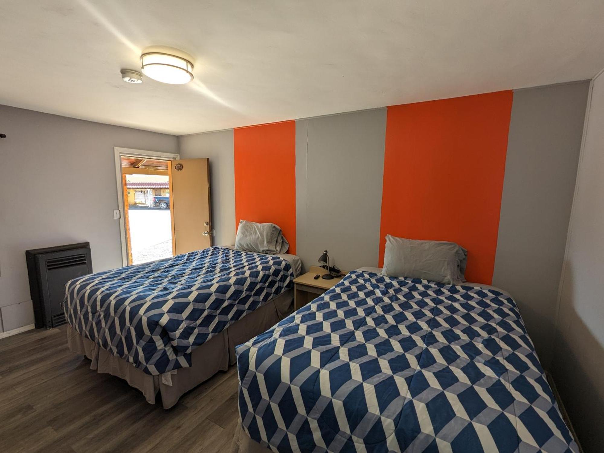El Rey Motel Globe Room photo
